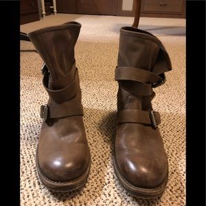 Lucky brand brown boots size 9